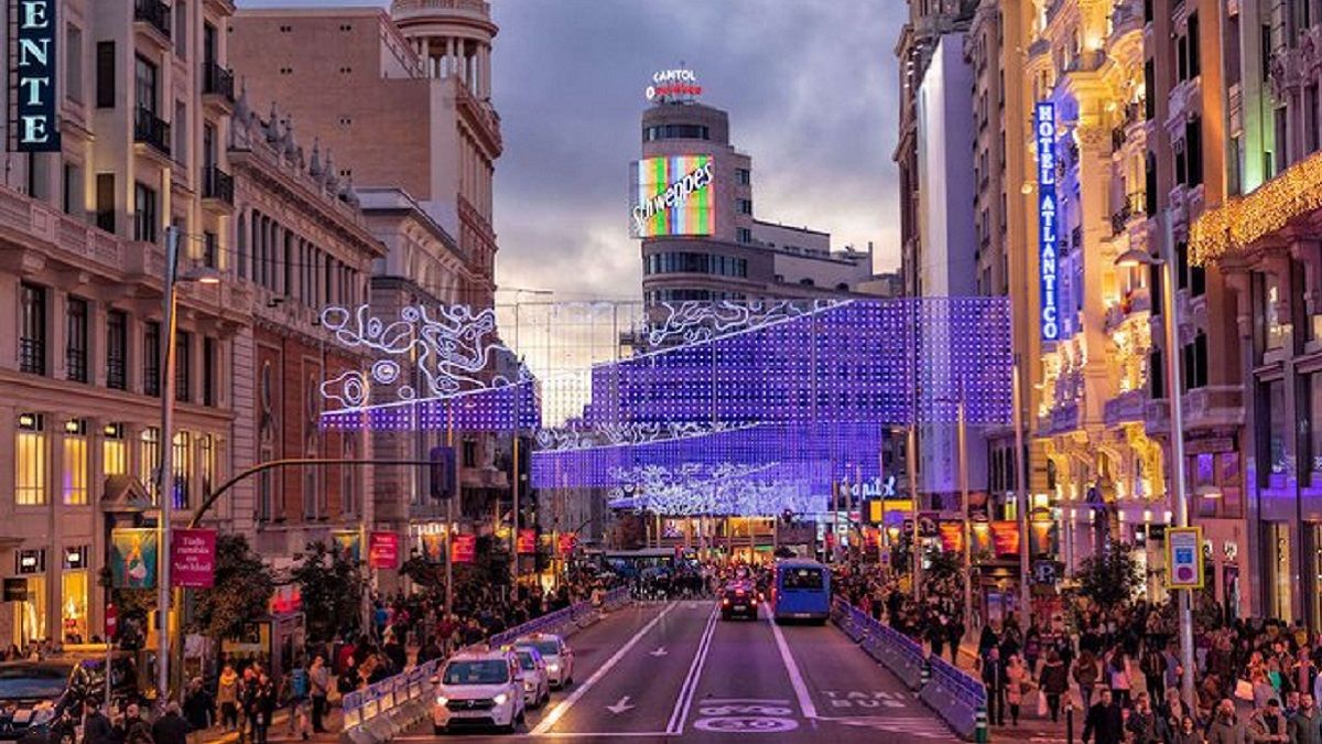 Столиця Іспанії очікує на туристичний бум на зимові свята Столиця Іспанії очікує на туристичний бум на зимові свята