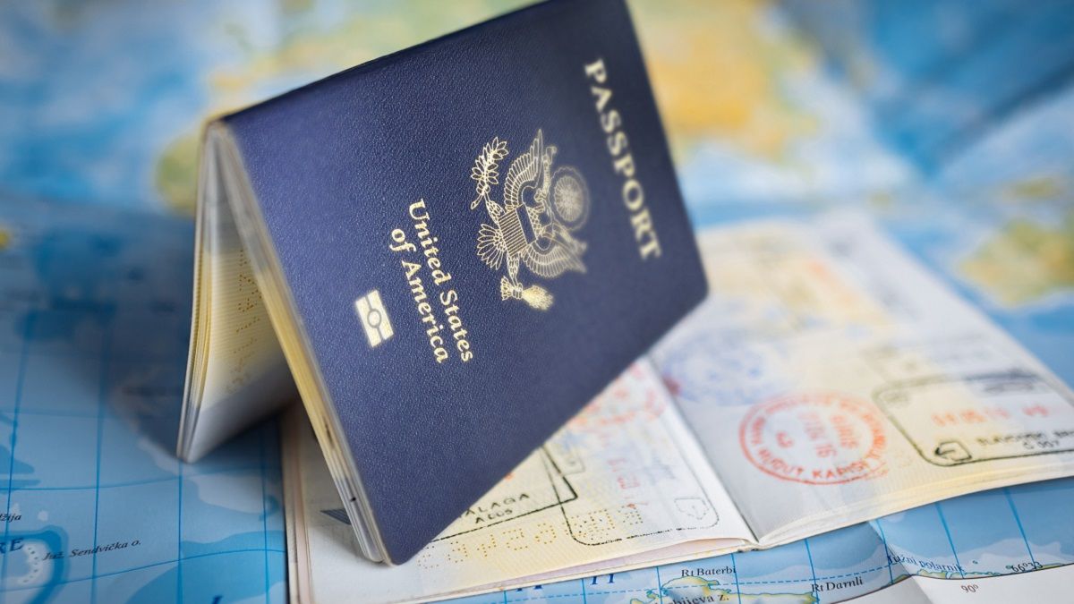 Свіжий рейтинг світових паспортів
