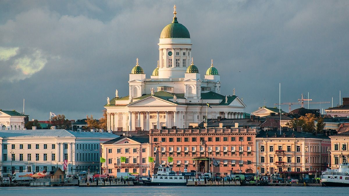 Финляндия предложит беженцам деньги за выезд
