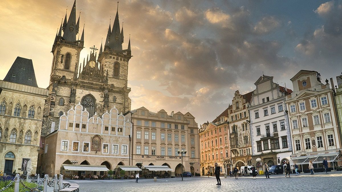 Аноніми публікують неправду про допомогу українцям Аноніми публікують неправду про допомогу українцям