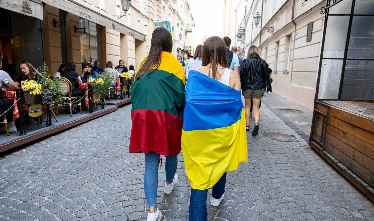 Українці у Литві - країна виділила понад 300 тисяч євро на підтримку біженців