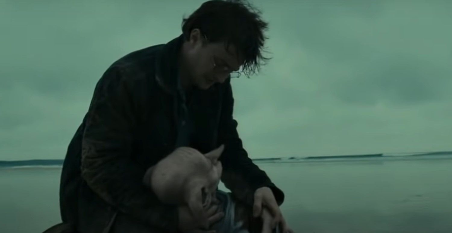 Фрешвотер Уэст - пляж в Уэльсе, где снимали сцену смерти Доби из Гарри Поттера - получил награду Фрешвотер Уэст - пляж в Уэльсе, где снимали сцену смерти Доби из Гарри Поттера - получил награду