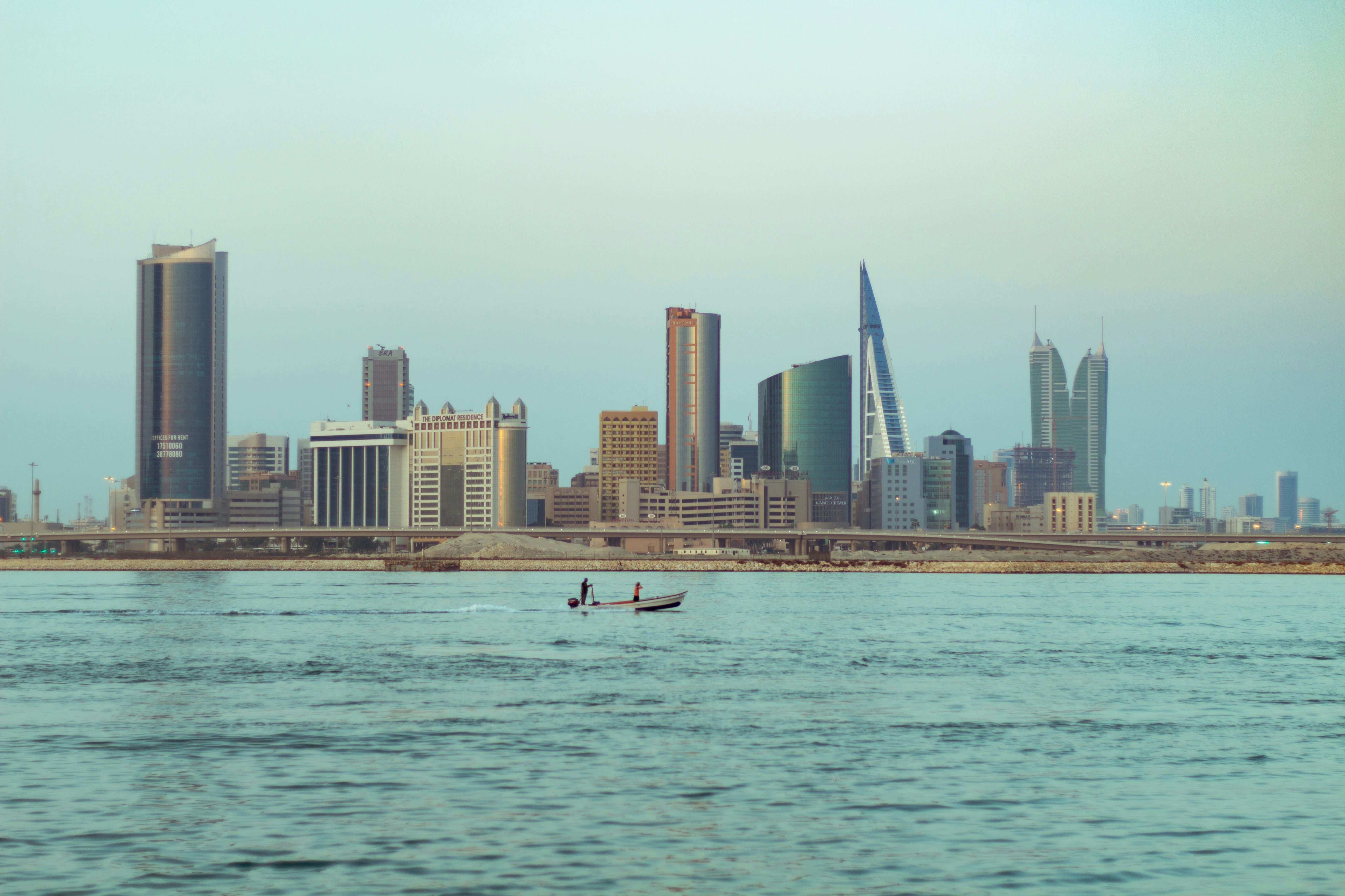 Бахрейн вводит налог для туристов