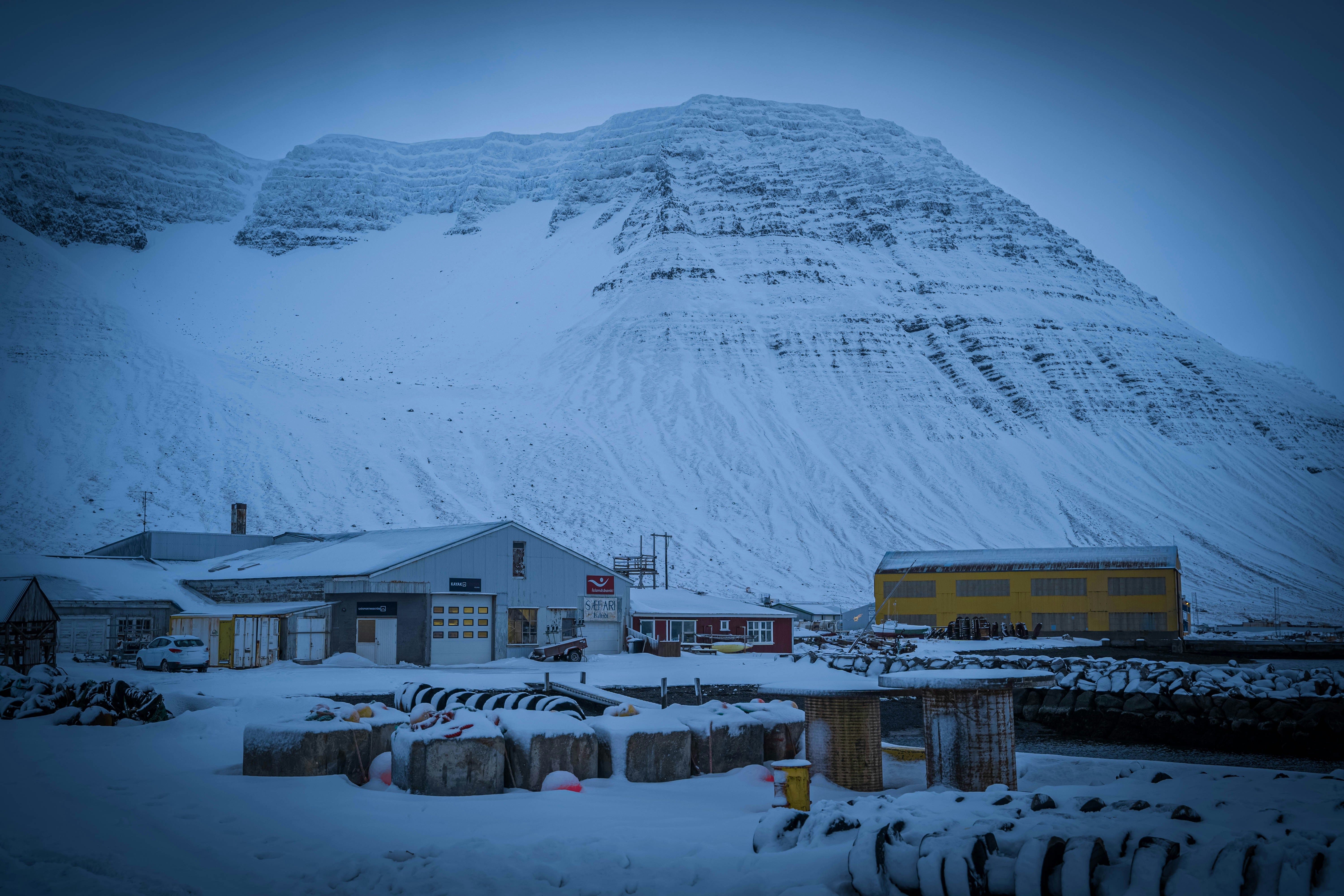 Путешествия в Исландию изменятся - город Исафьордюр вводит ограничения для туристов