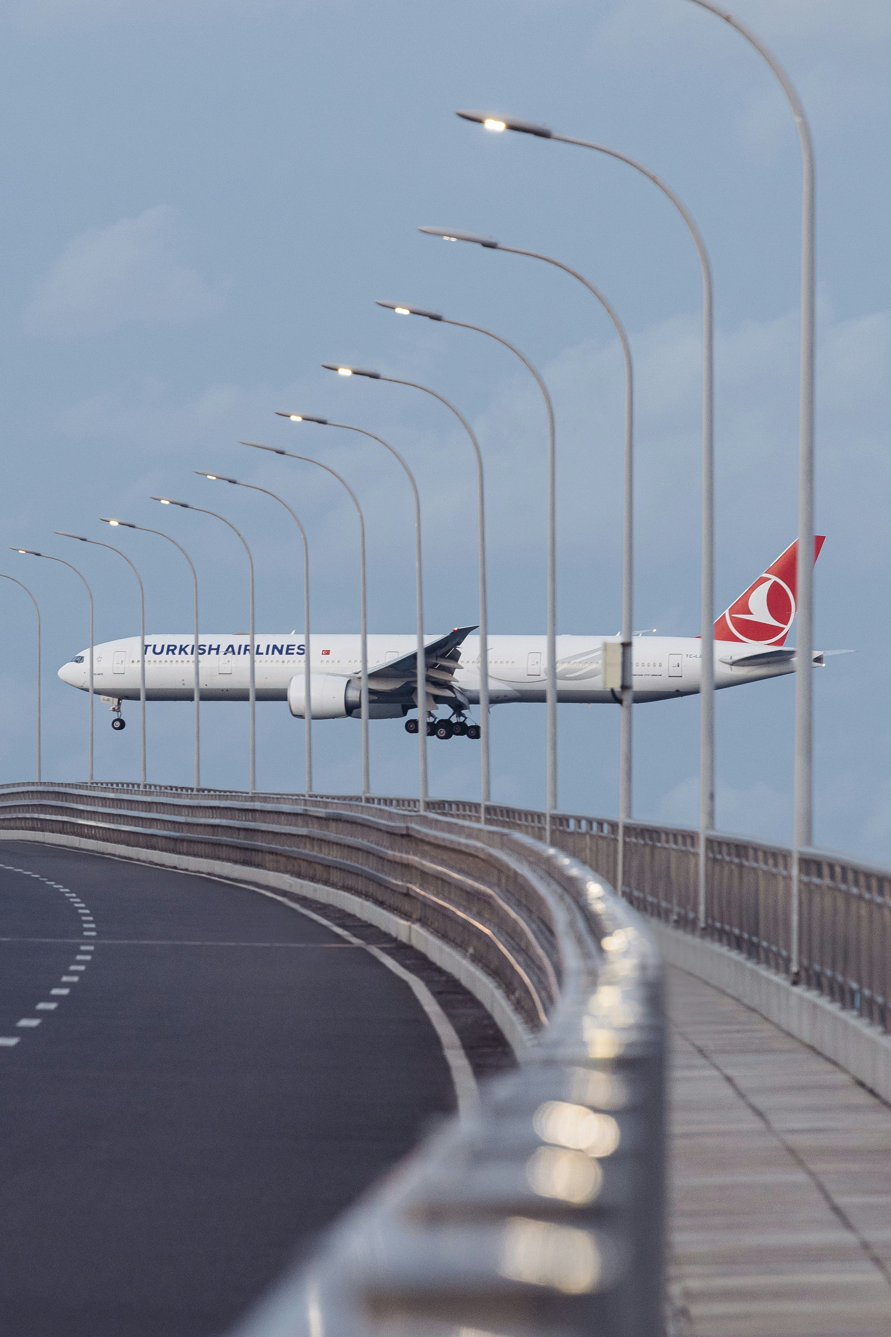 Turkish Airlines частково перестала обслуговувати росіян