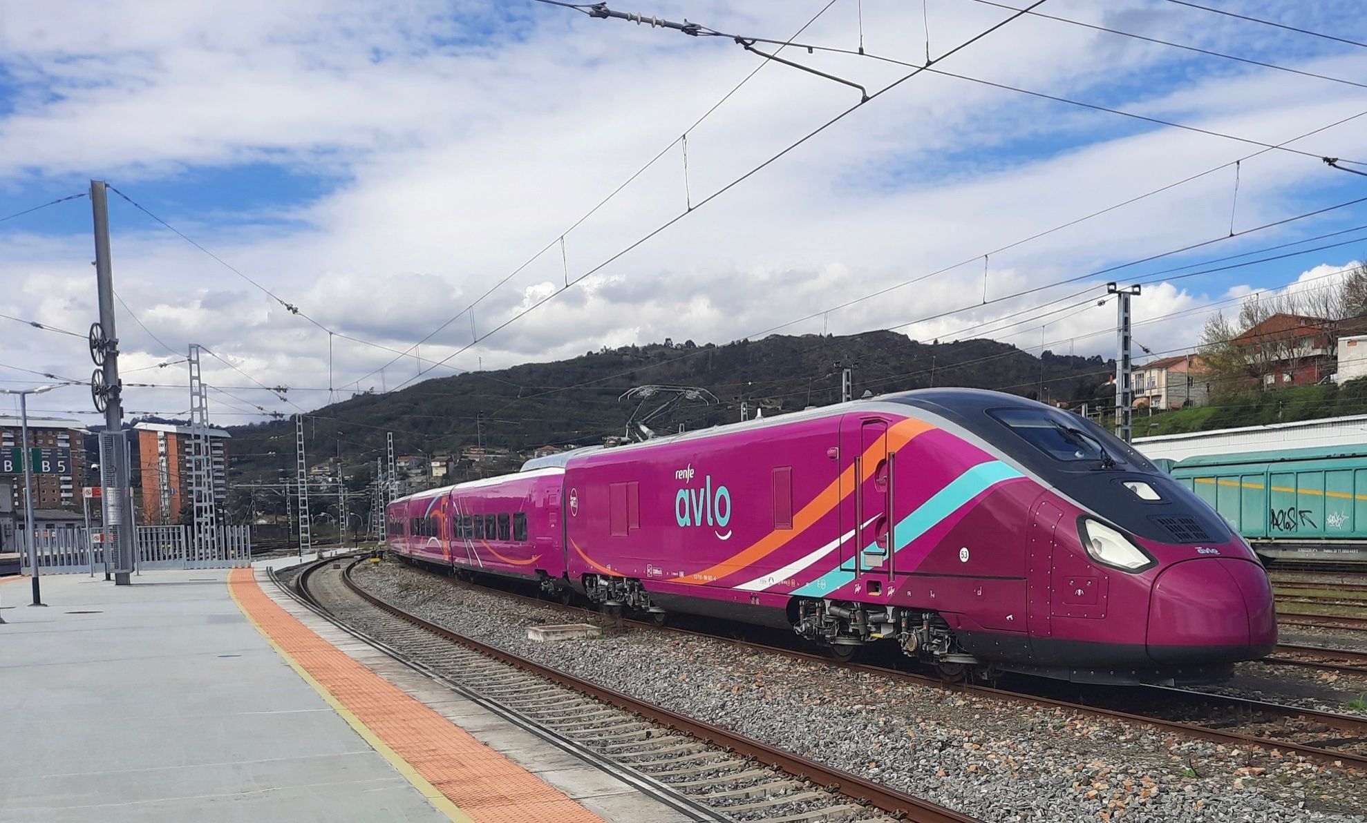 Железнодорожная сеть Renfe объявила о распродаже билетов за 7 евро