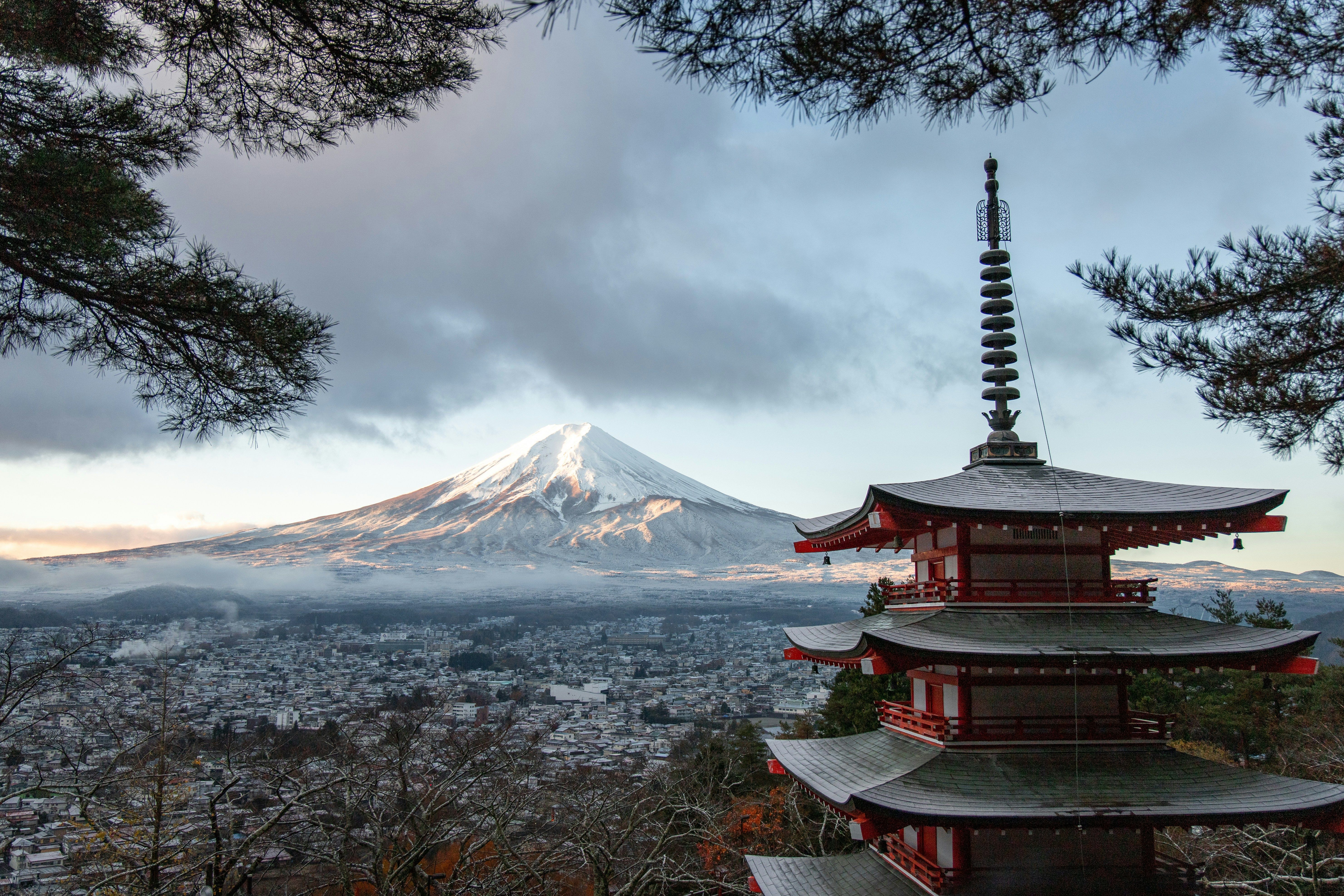 В Японії закриють вид на гору Фудзі 