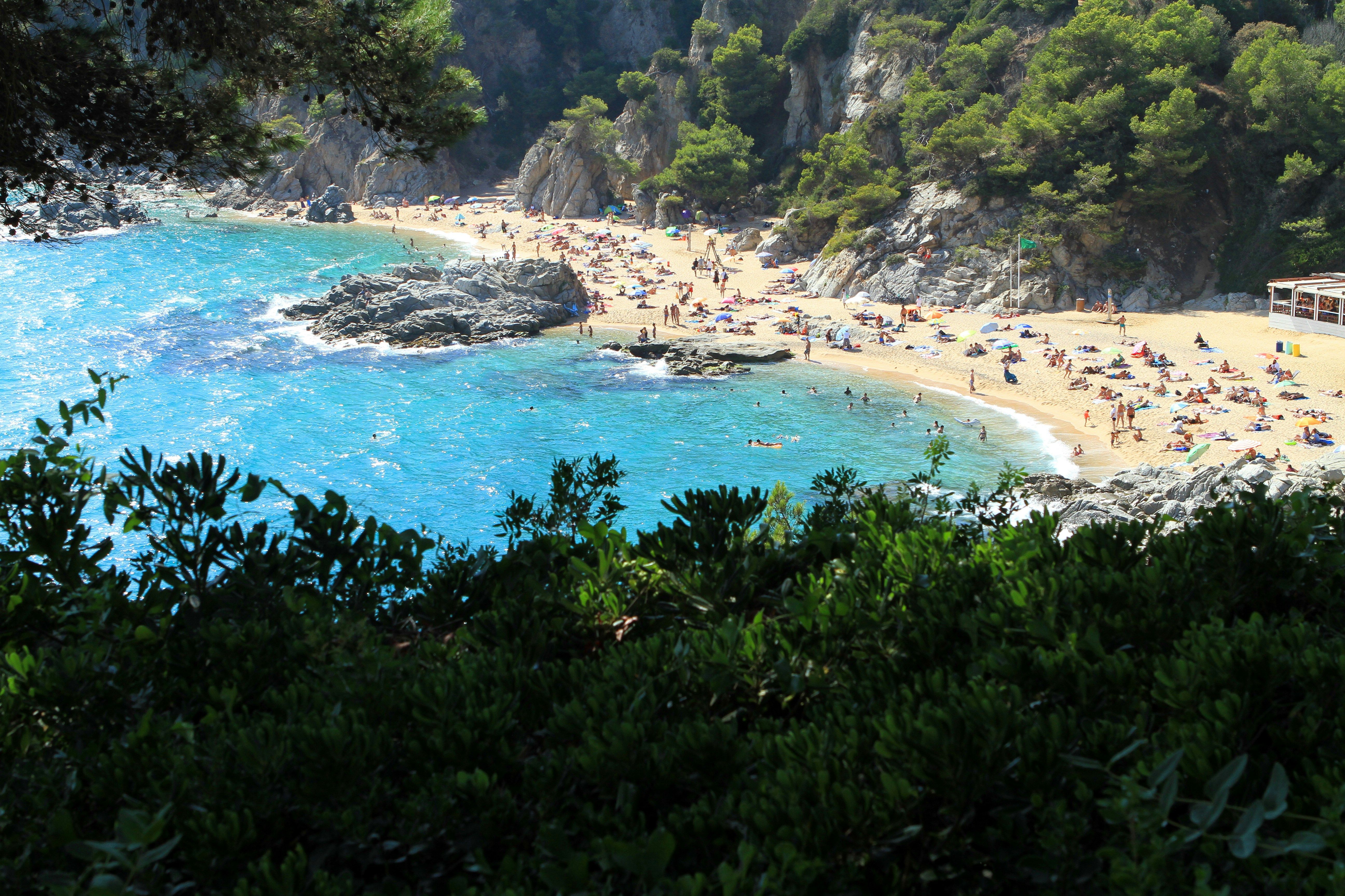 Названы лучшие и худшие пляжные города Испании