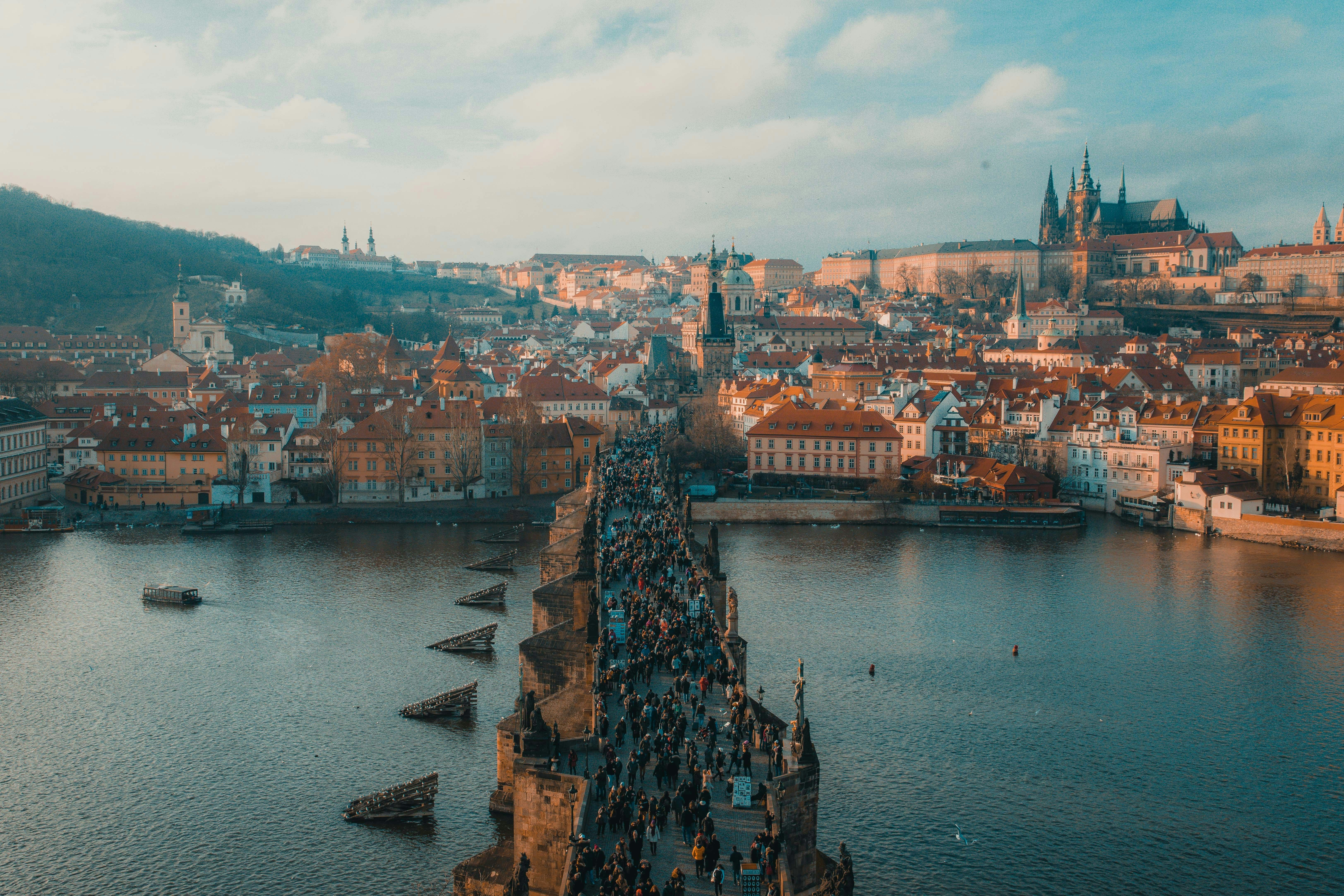 Прага выделит почти миллион евро на поддержку интеграции украинцев