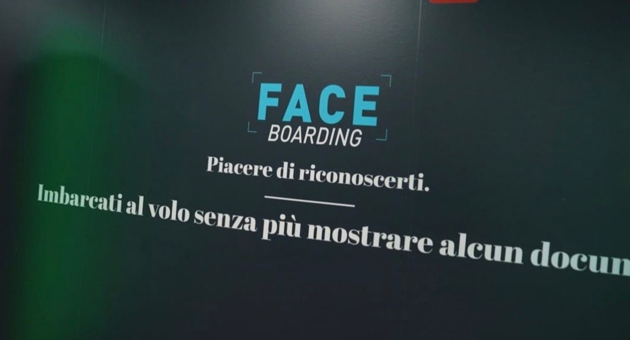 В аеропорту Італії тестують розпізнавання осіб для реєстрації на рейс