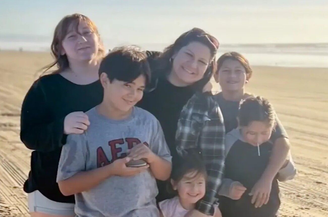 Женщину оштрафовали на 88 000 долларов из-за пляжных развлечений ее детей Женщину оштрафовали на 88 000 долларов из-за пляжных развлечений ее детей