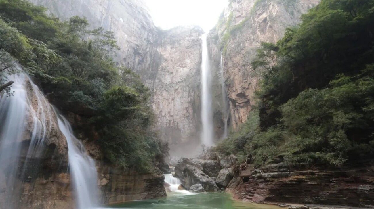 Турист разоблачил обман с водопадом Юньтай в Китае - что известно об инциденте