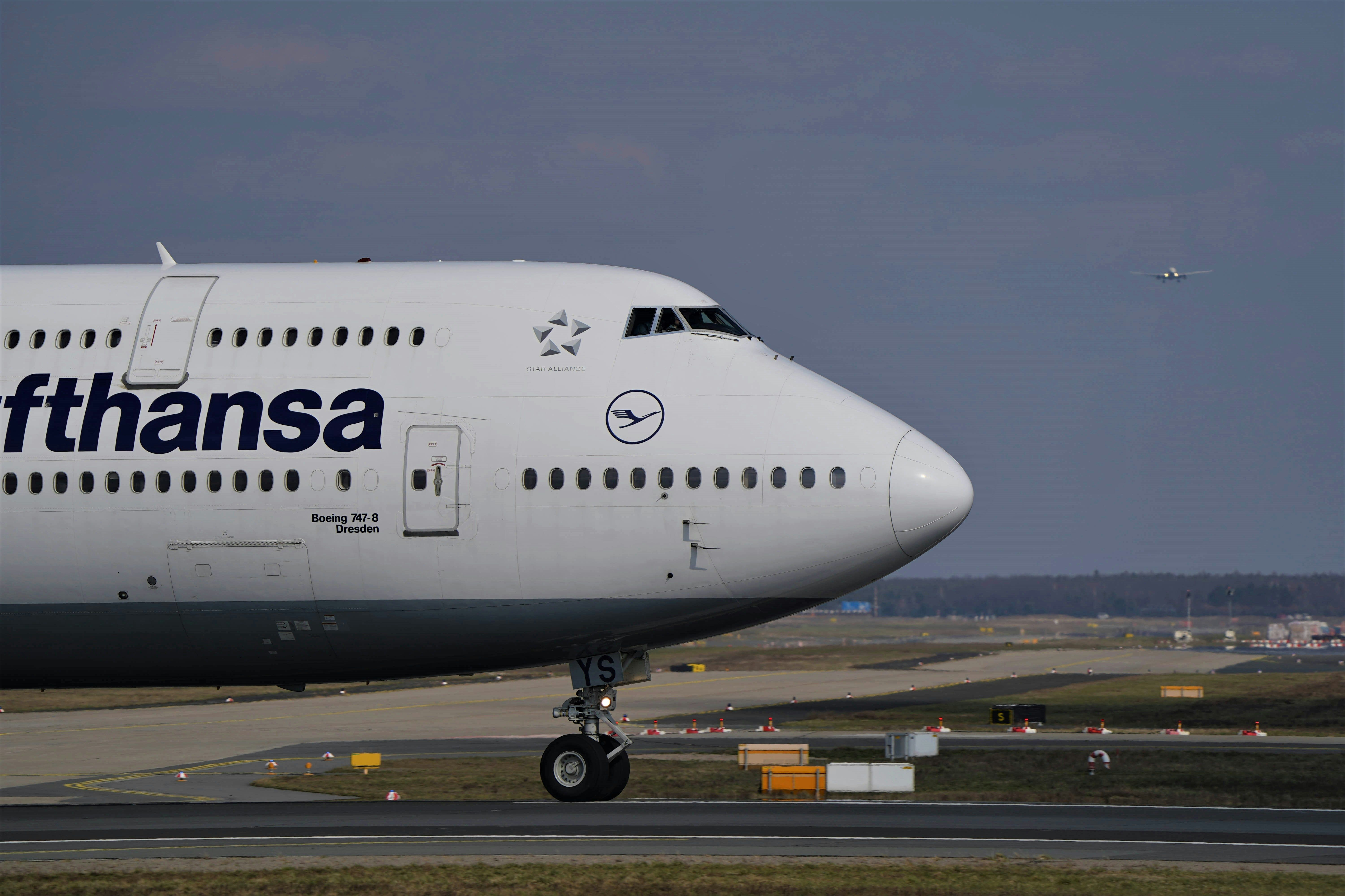 Lufthansa Group вводит новый сбор - на сколько вырастут билеты