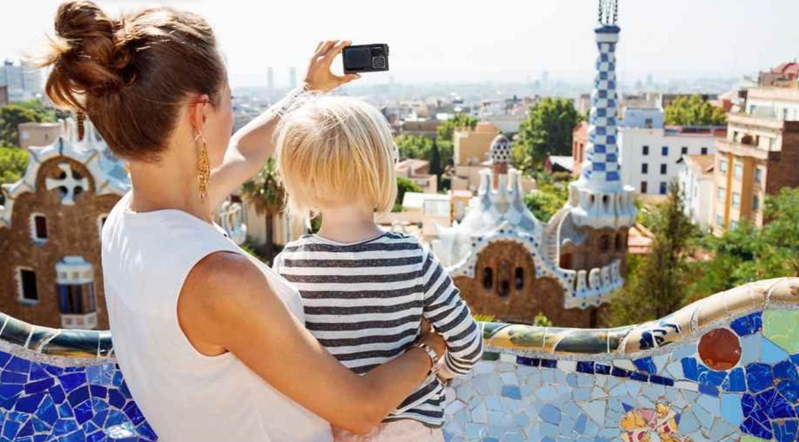 Квитки у парк Гуель продаватимуть лише онлайн, щоб розігнати натовп Квитки у парк Гуель продаватимуть лише онлайн, щоб розігнати натовп