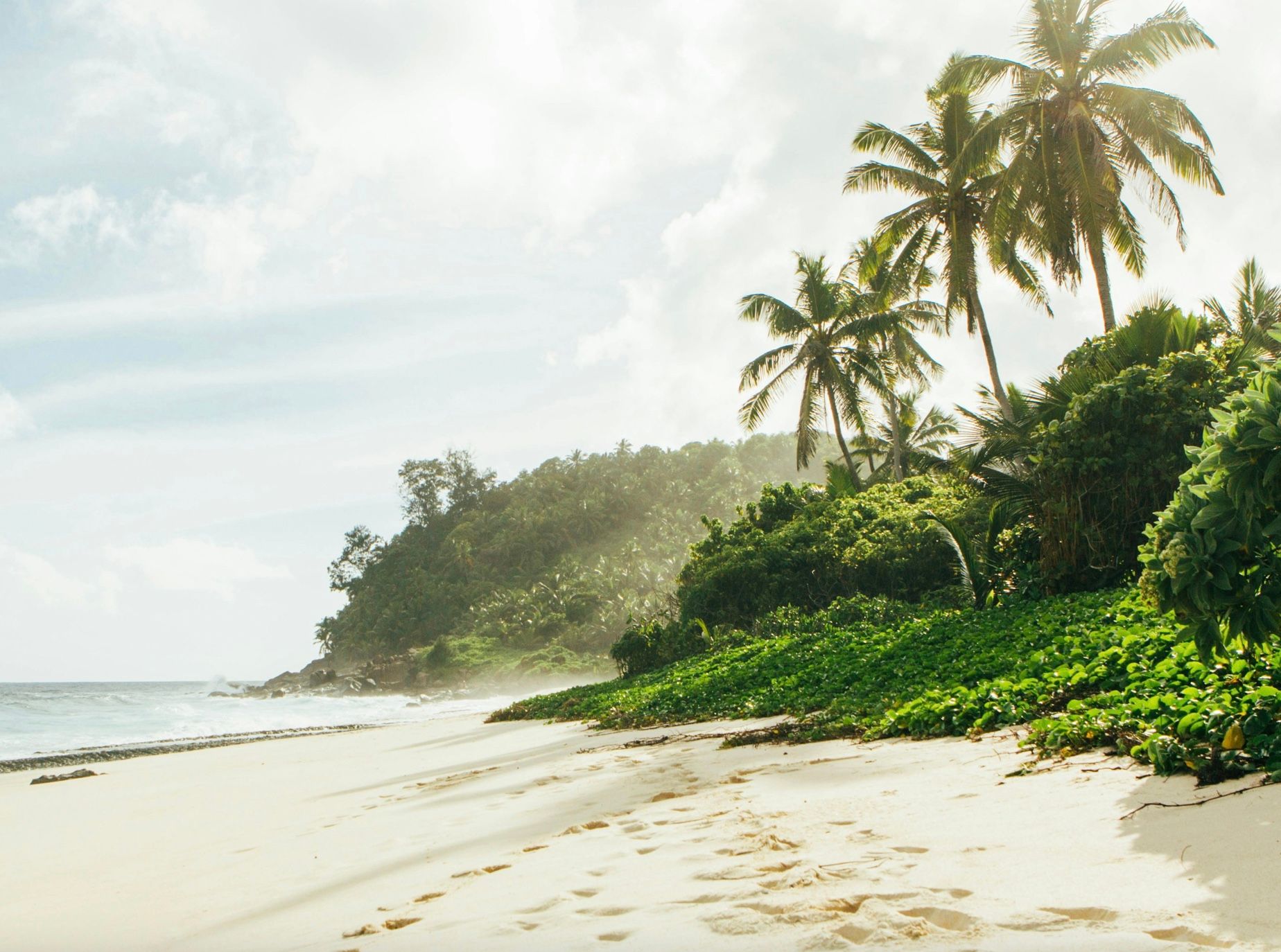 7 найкращих маловідомих пляжних напрямків Європи без натовпу 7 найкращих маловідомих пляжних напрямків Європи без натовпу