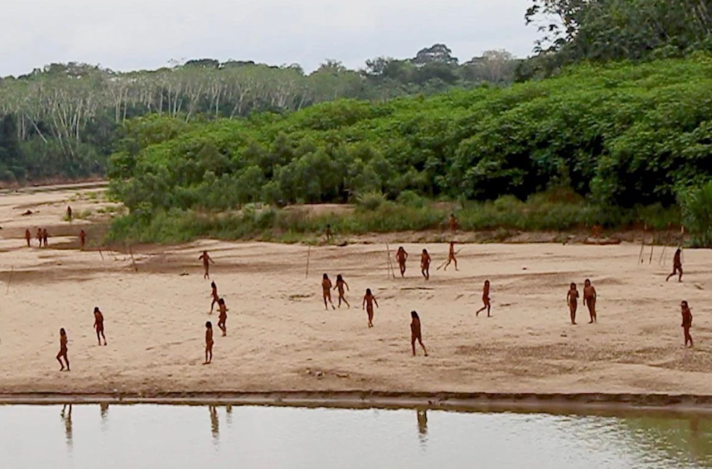 В Перу зафіксували плем'я, яке відмовляється від контактів зі світом В Перу зафіксували плем'я, яке відмовляється від контактів зі світом