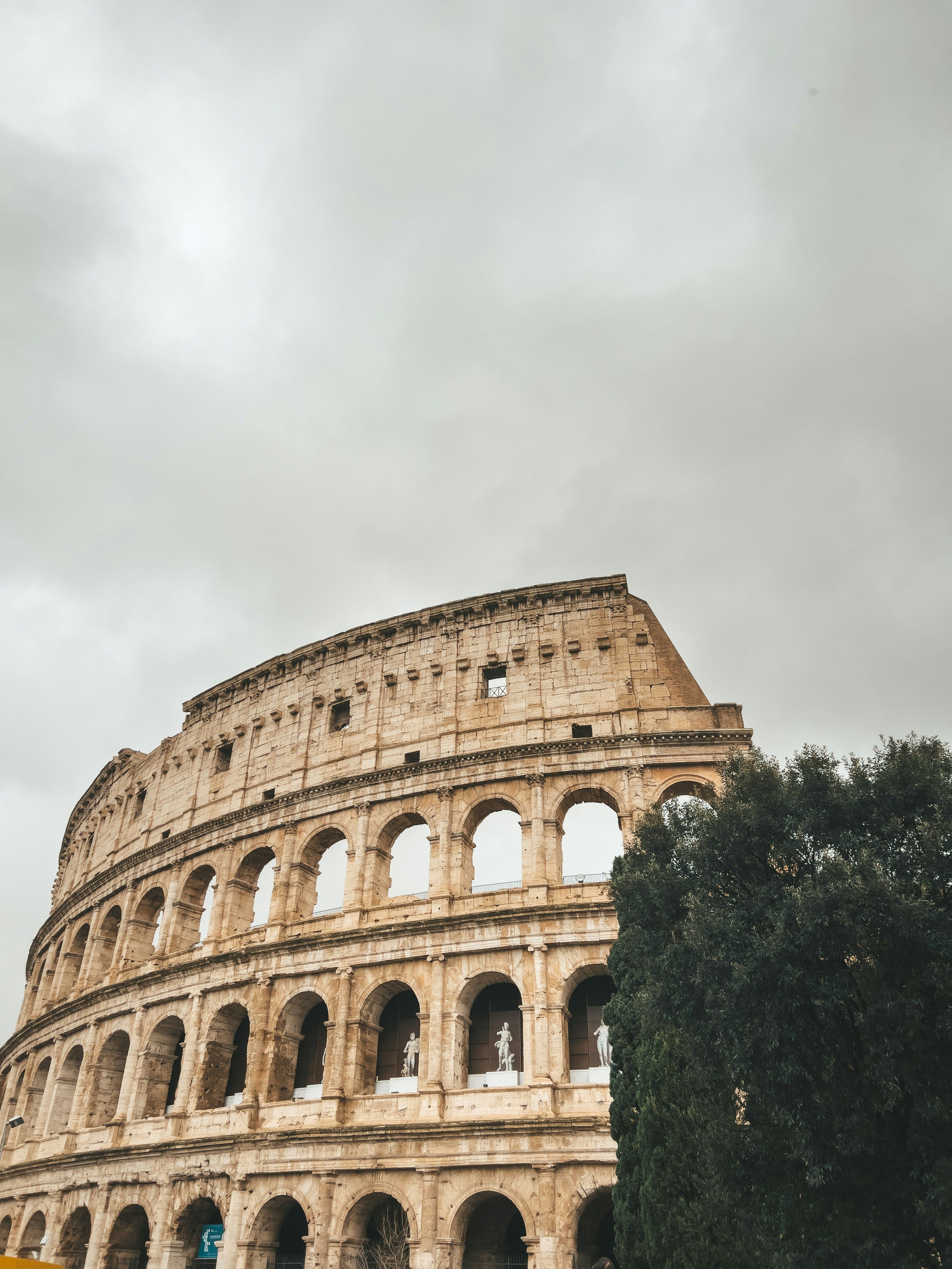 Українець залишив автограф на стіні Колізею - що йому буде за це Українець залишив автограф на стіні Колізею - що йому буде за це